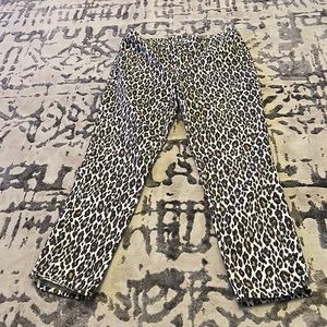 Chicos So Slimming Girlfriend Ankle Leopard pants size 30